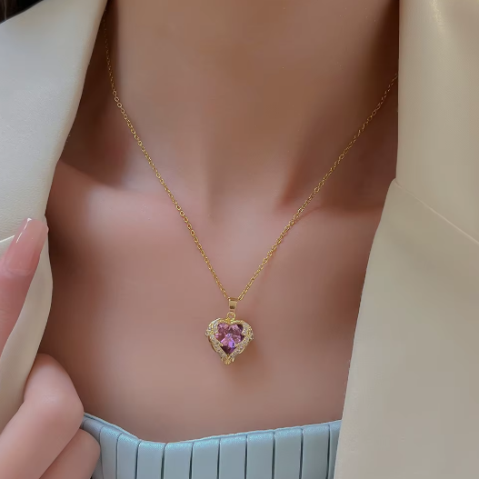 Pembe Gezegen Taşlı Kalp Kolye 